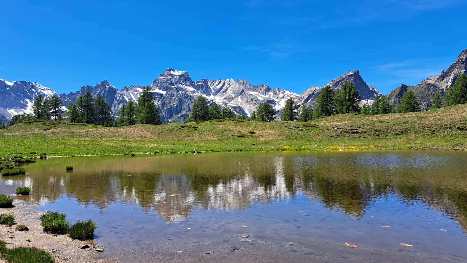 Alpe Devero. The pastures and lakes of Sangiatto.
