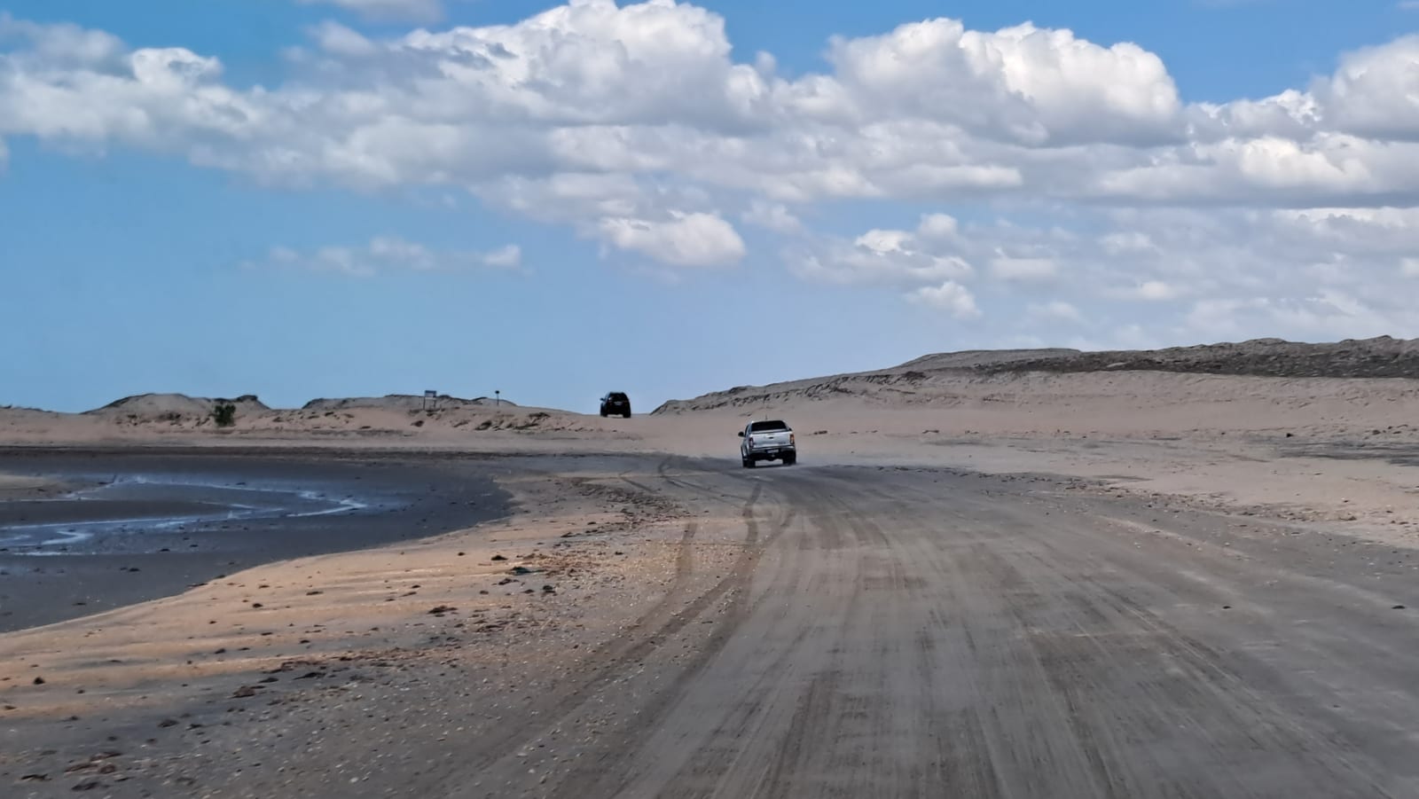 Off-roading along the beach, toward Jericoacoara